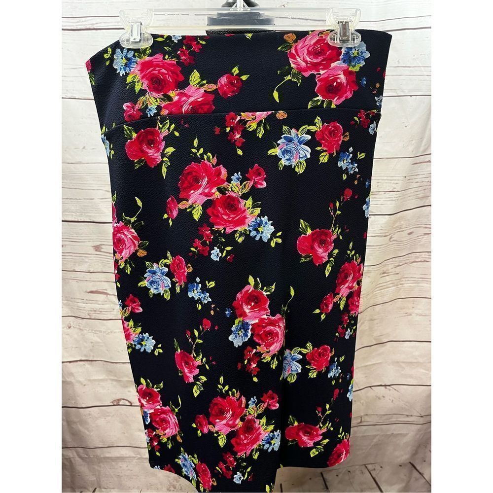 Agnes & Dora Xl stretchy blue pencil skirt with flowers 2146